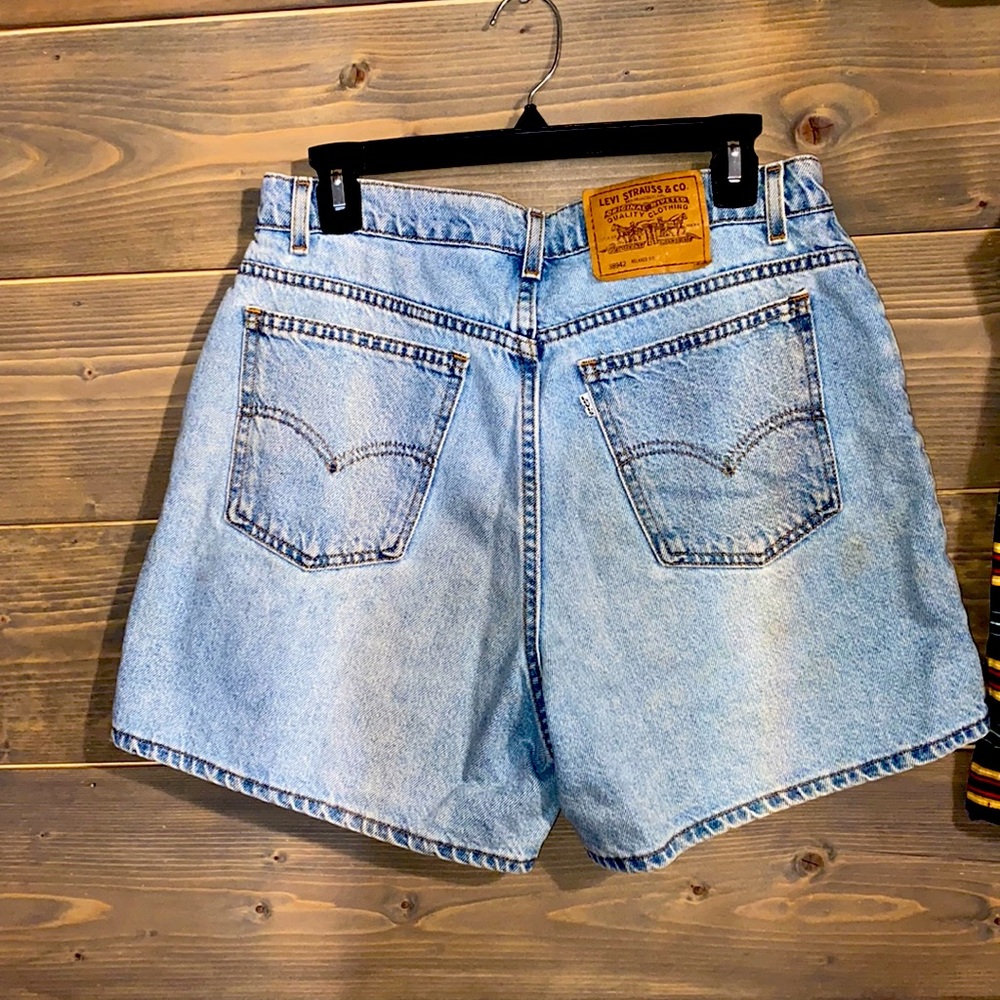 Trendy Vintage Levi’s denim high waisted shorts